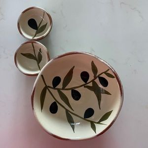 Three Bella Cucina Olive dishes, beautiful green.